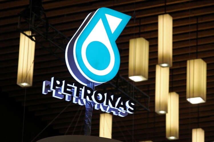 Pertamina, Petronas to pay up to $650 million for Shell&#8217;s Masela gas stake