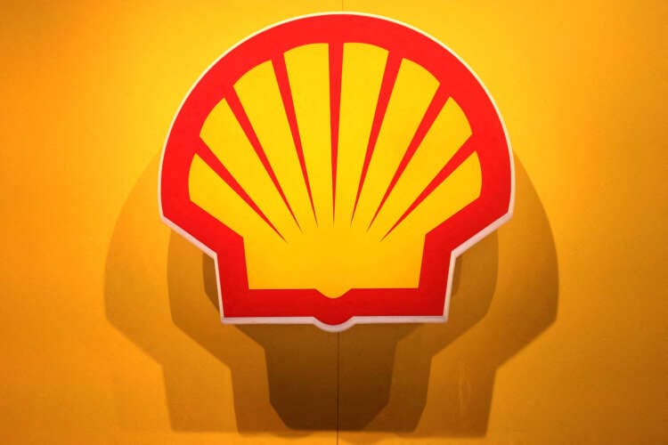 Shell taps Goldman Sachs to explore Singapore refinery sale -sources