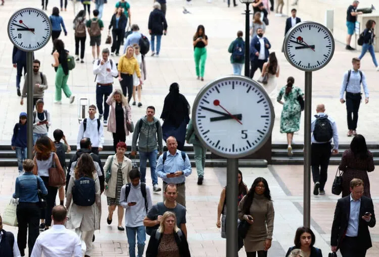 UK jobless rate rises but wage growth points to another rate hike