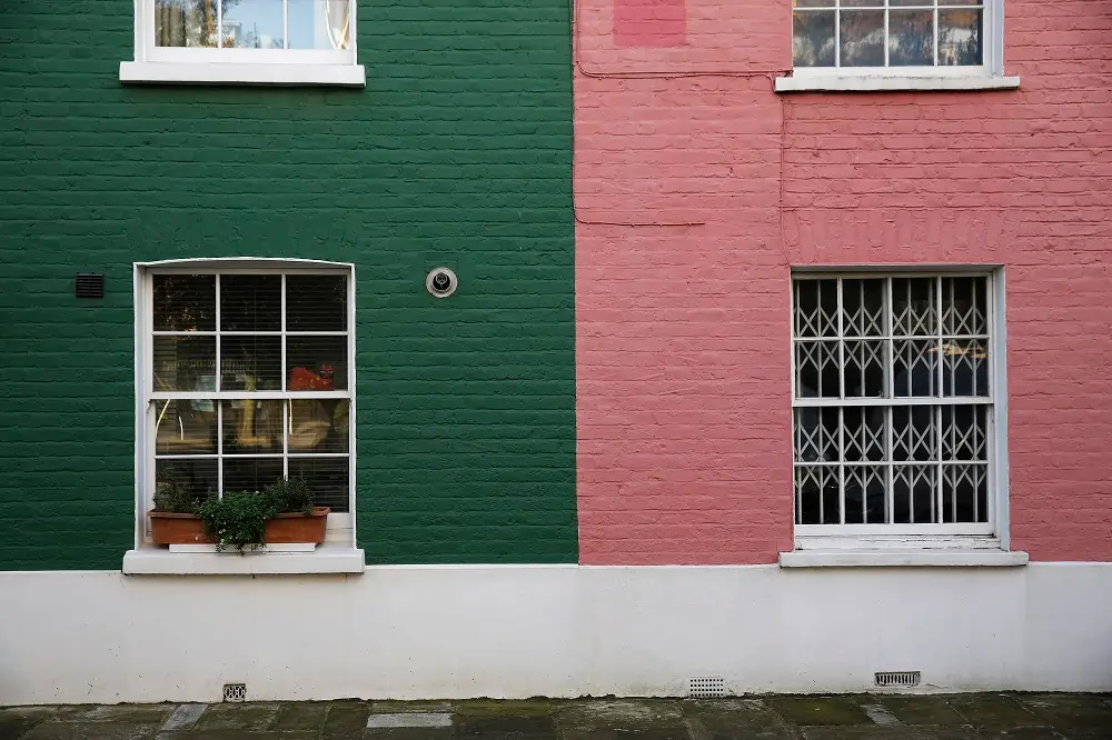 (Reporting by Iain Withers; editing by Sinead Cruise and Barbara Lewis)
