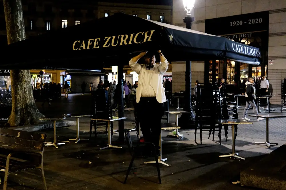 Fall in euro zone Nov business activity adds to recession expectations -PMI