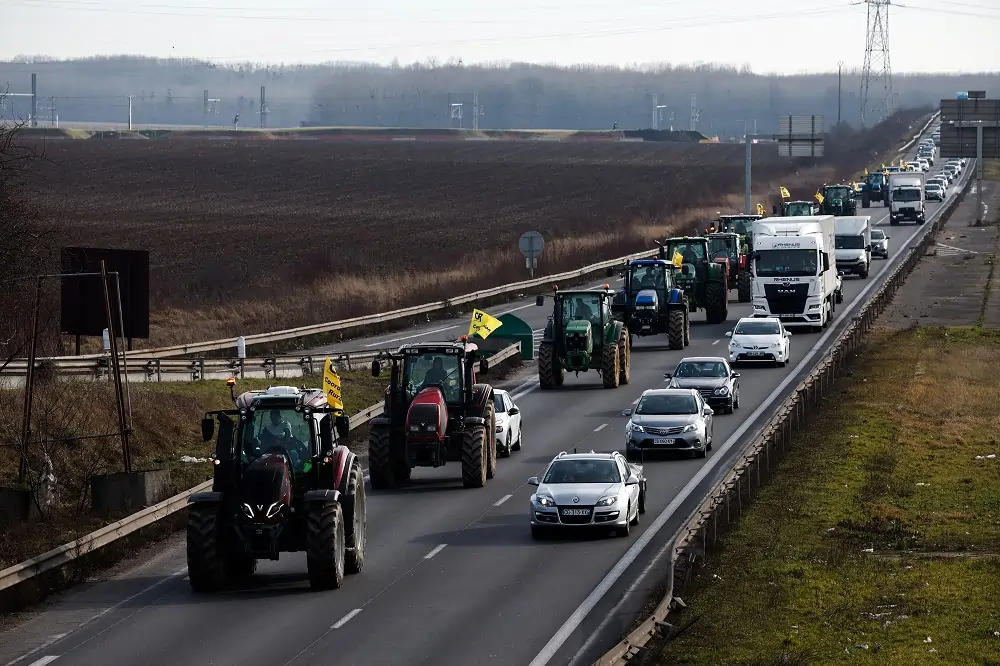 France steps up security as Paris farmers&#8217; protest looms