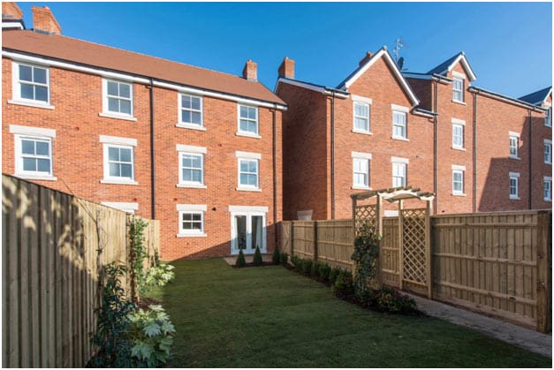 Bedford buyers capitalise on outdoor space at De Montfort place