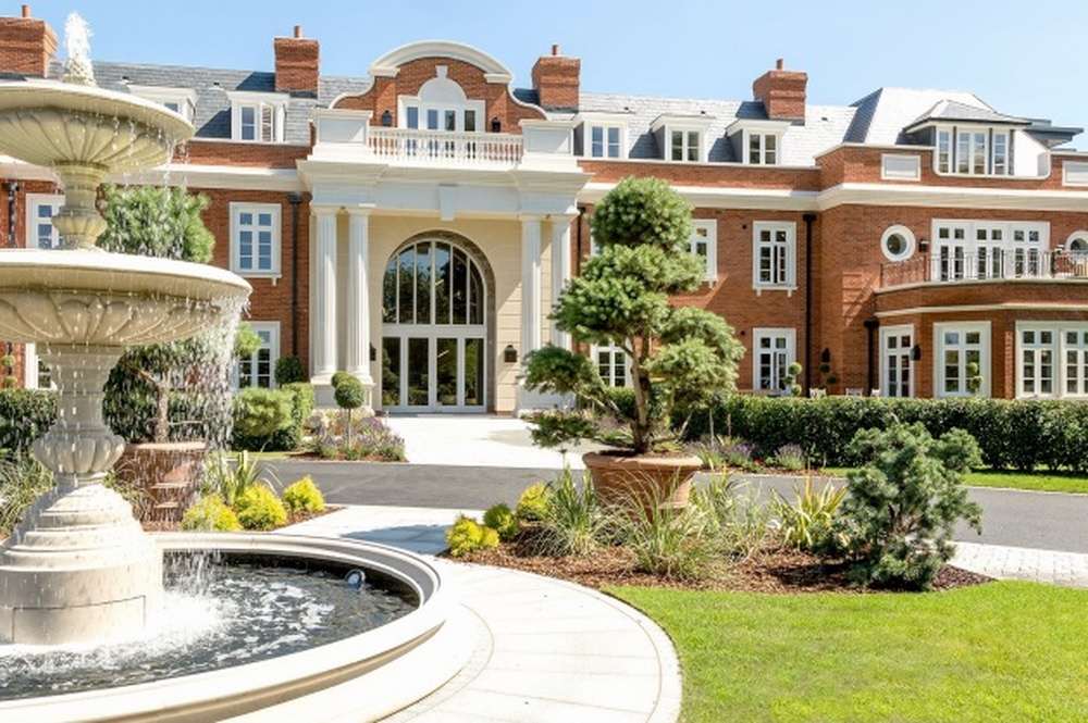 Millgate‘Wows’ First Impressions With Stunning Knowle Hill Park Atrium