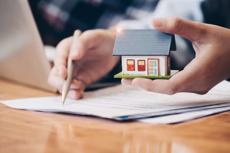 Simplifying home insurance through property characteristics data