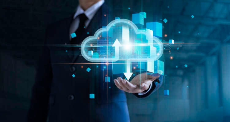 Can companies minimise their dependency on cloud service providers?