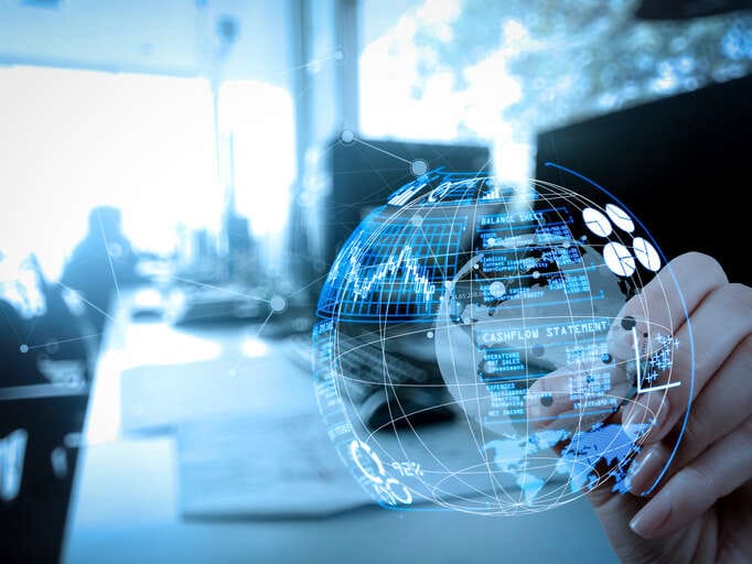 Modern World Business Solutions: Q&#038;A – Warren Whitfield – From Fantasy Football to Fintech