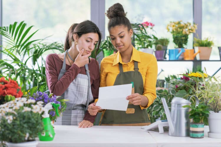 Top Benefits of Invoice Discounting for Small Businesses