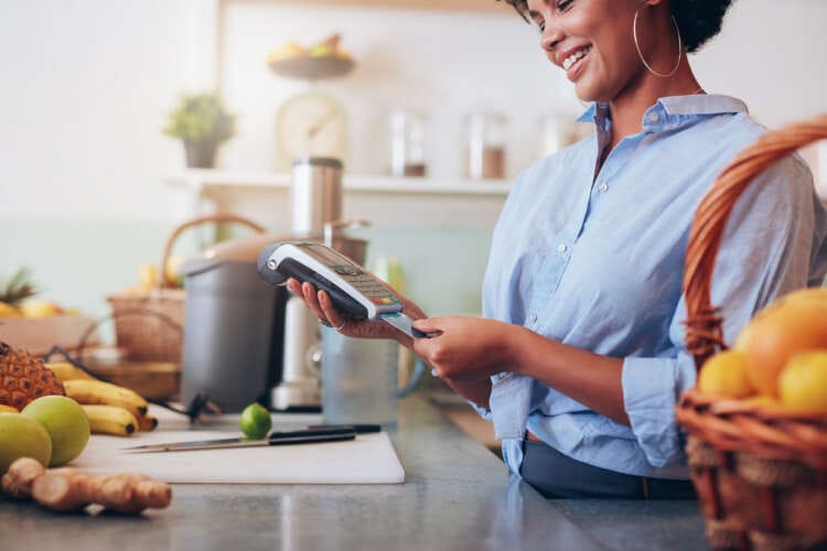 How Business Owners can Improve their Operational and Financial Performance through Contactless and Card Payments