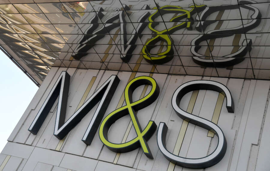 Britain&#8217;s M&#038;S warns of &#8216;gathering storm&#8217; of higher costs and weak consumer