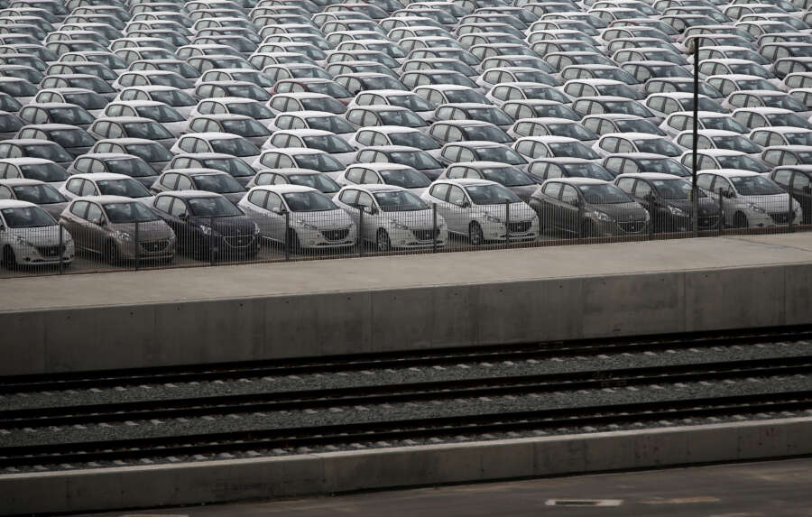 European car sales rise in May &#8211; ACEA