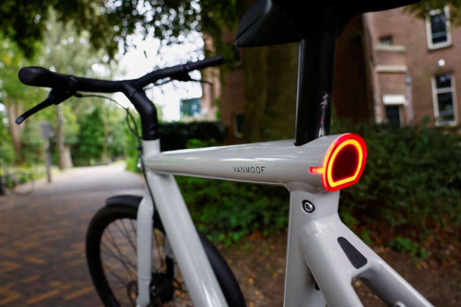 McLaren Applied&#8217;s Lavoie in talks to buy Dutch e-bike maker VanMoof &#8211; source