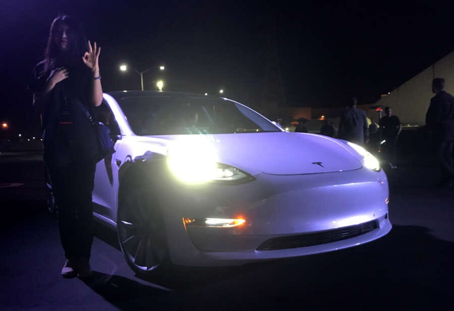 Tesla Q2 deliveries meet analysts&#8217; estimates despite chip shortage, shares gain