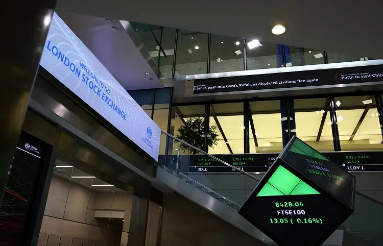 UK&#8217;s FTSE 100 lags European peers as Rolls-Royce, Unilever weigh