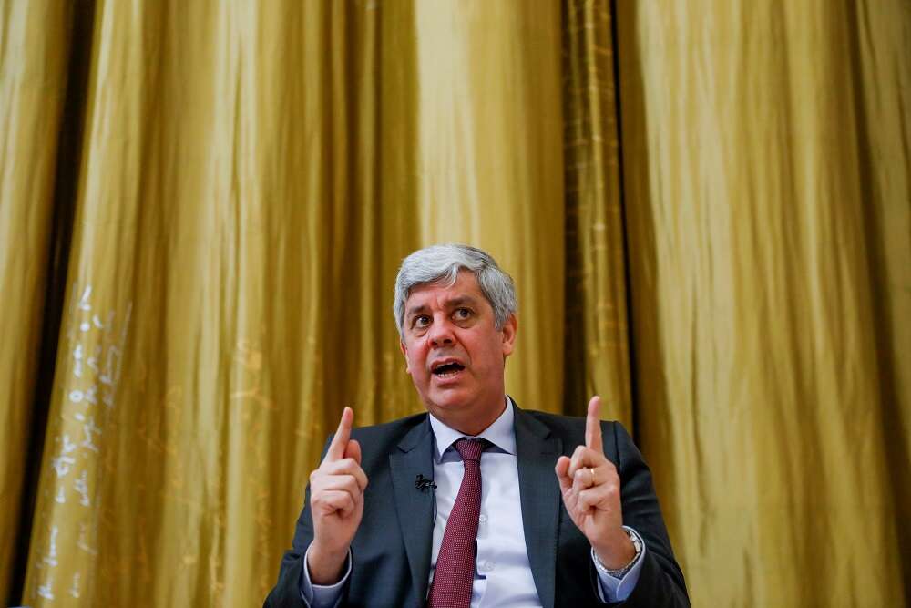 ECB&#8217;s Centeno says interest rate close to peaking if no new shocks