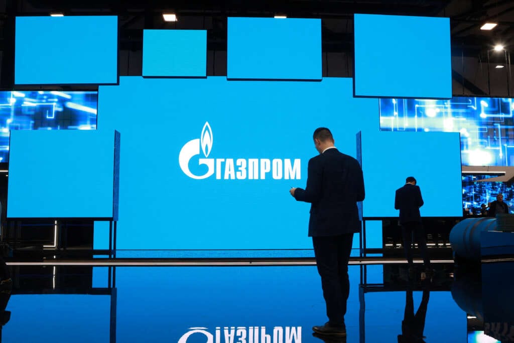 Gazprom&#8217;s board to consider buying shares
