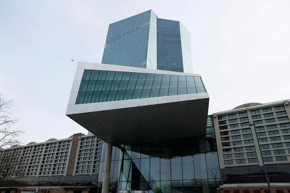 Euro zone&#8217;s shadow banks face risk of margin calls, ECB says