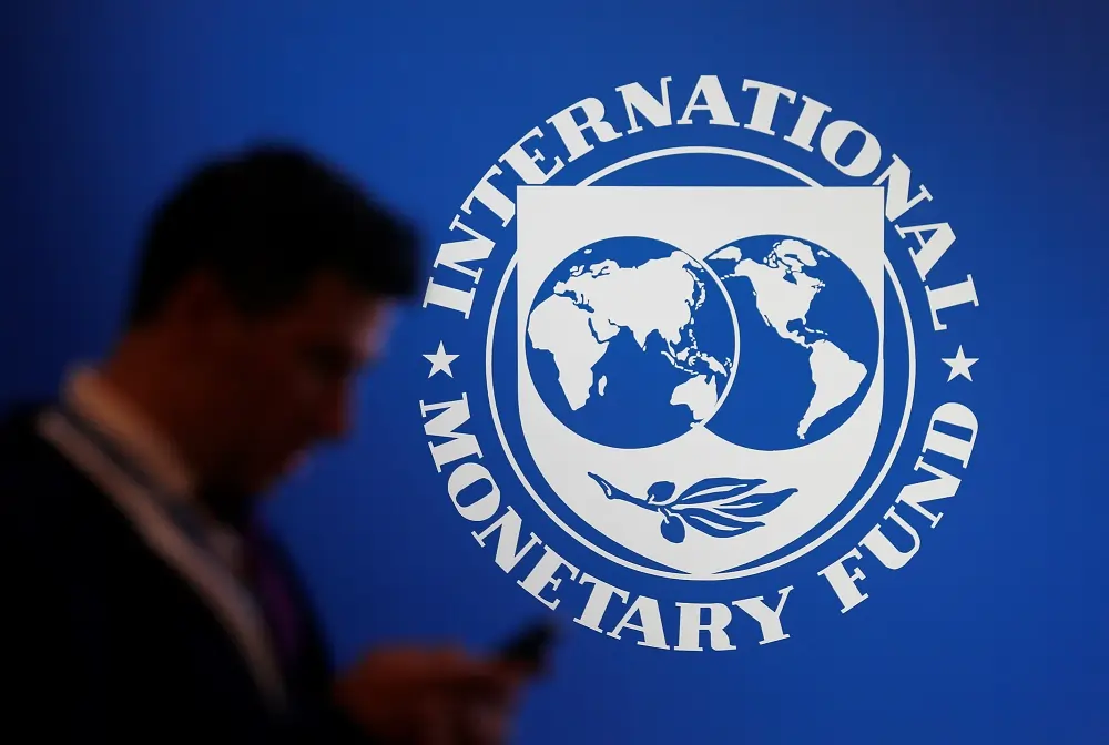 IMF warns financial risks linger amid &#8216;soft landing&#8217;