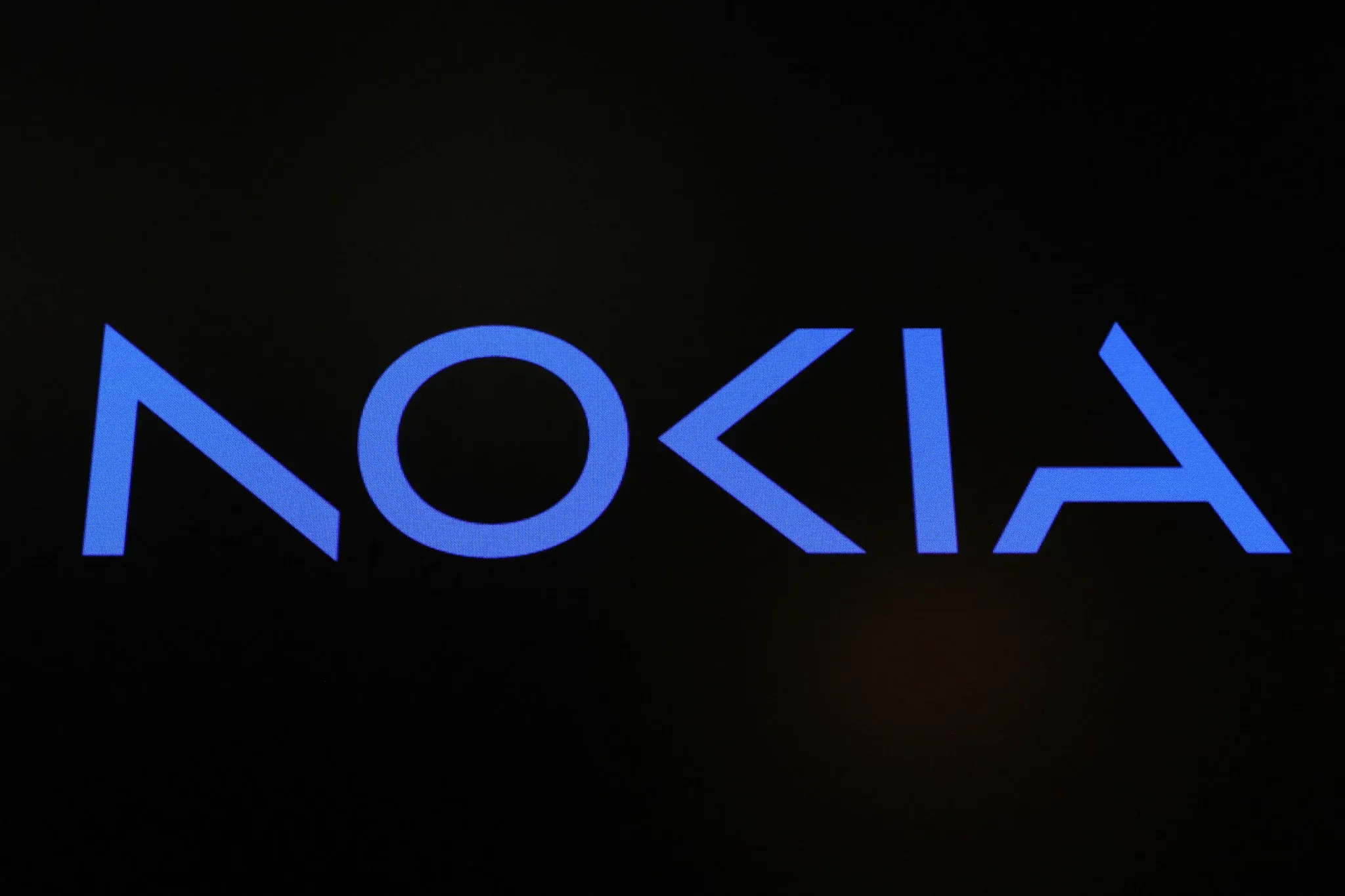 Nokia CEO makes world&#8217;s first &#8216;immersive&#8217; phone call