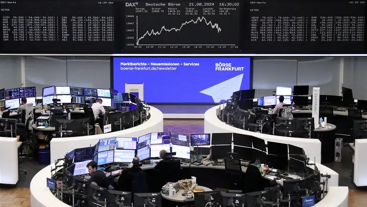 European stocks rise on rate cut hopes, healthcare sector hits record high