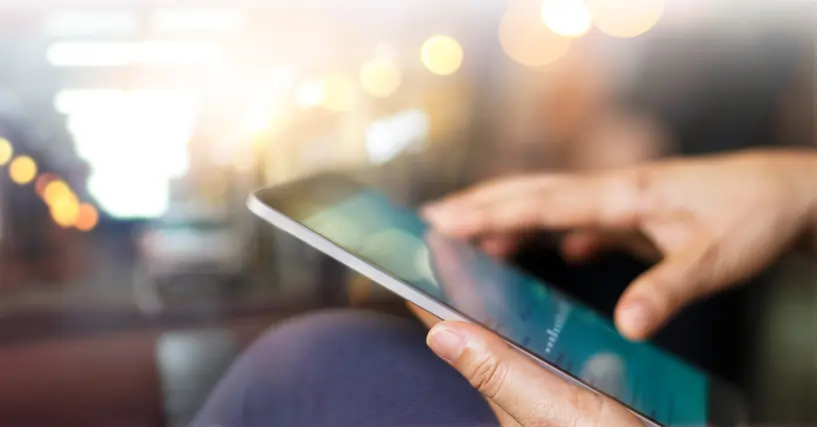 The Role of Social Media in Financial Branding and Customer Acquisition