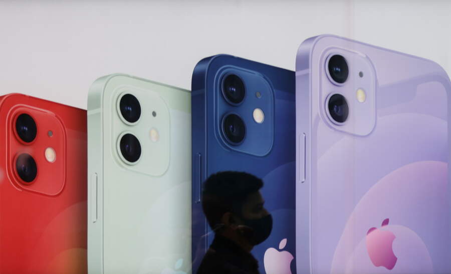 Exclusive-Apple hit with antitrust case in India over in-app payments issues