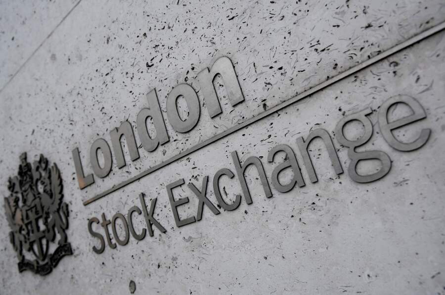 COVID, War and Fed push world stocks down for 4th day