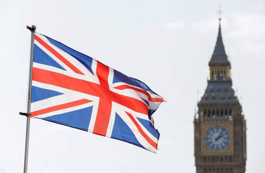 UK to grant visas to graduates from the world&#8217;s best universities