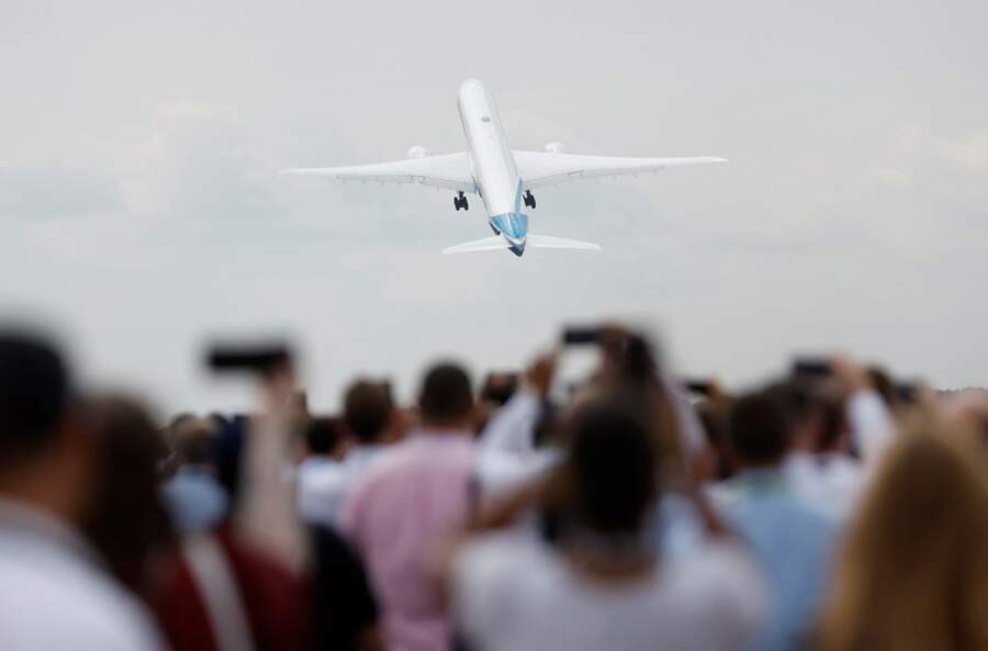 Analysis-Aviation nurses a nasty headache as travel recovers from COVID
