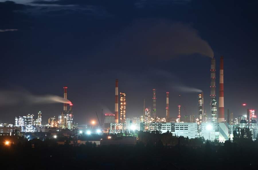 Russian Urals crude oil prices jump ahead of EU embargo