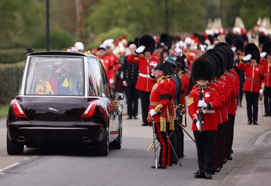 Queen Elizabeth&#8217;s coffin lowered into vault ahead of private burial