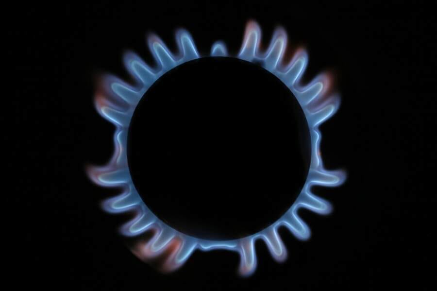 UK will not urge public to cut energy use, minister says