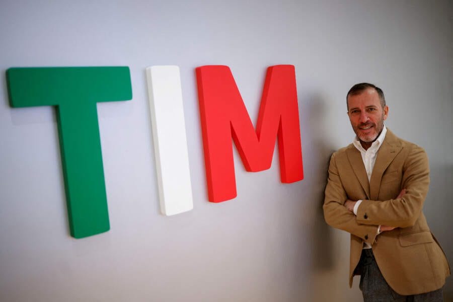Italy&#8217;s CDP and partners ask TIM for more time for network deal