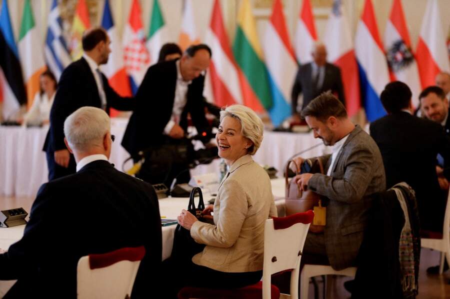 EU seeks to break impasse over gas price caps, &#8216;no regret&#8217; plan floated