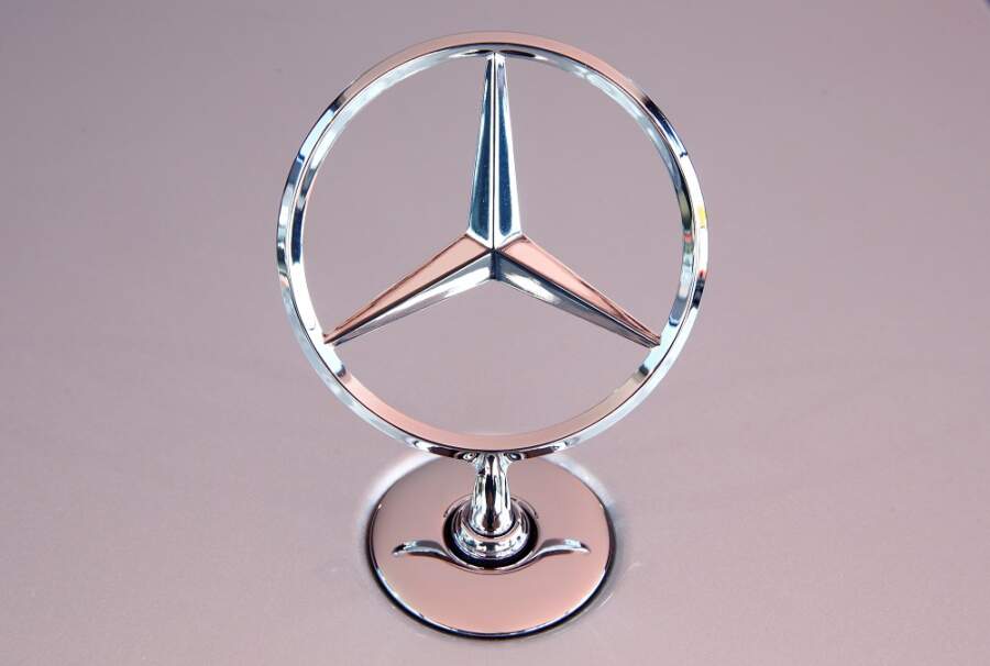 Mercedes-Benz lifts profit forecast as luxury cars boom