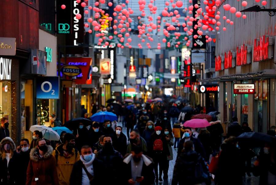 Analysis-Europe&#8217;s retailers brace for cutback Christmas