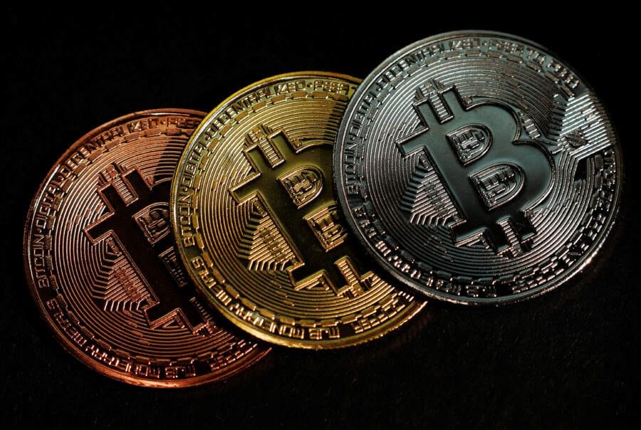Cryptoverse: Bitcoin moves towards Satoshi&#8217;s payment dream
