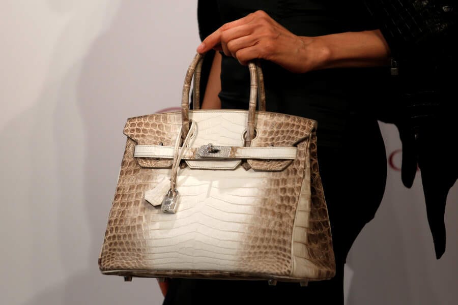 Hermes asks court to block &#8216;MetaBirkin&#8217; NFT sales after jury win