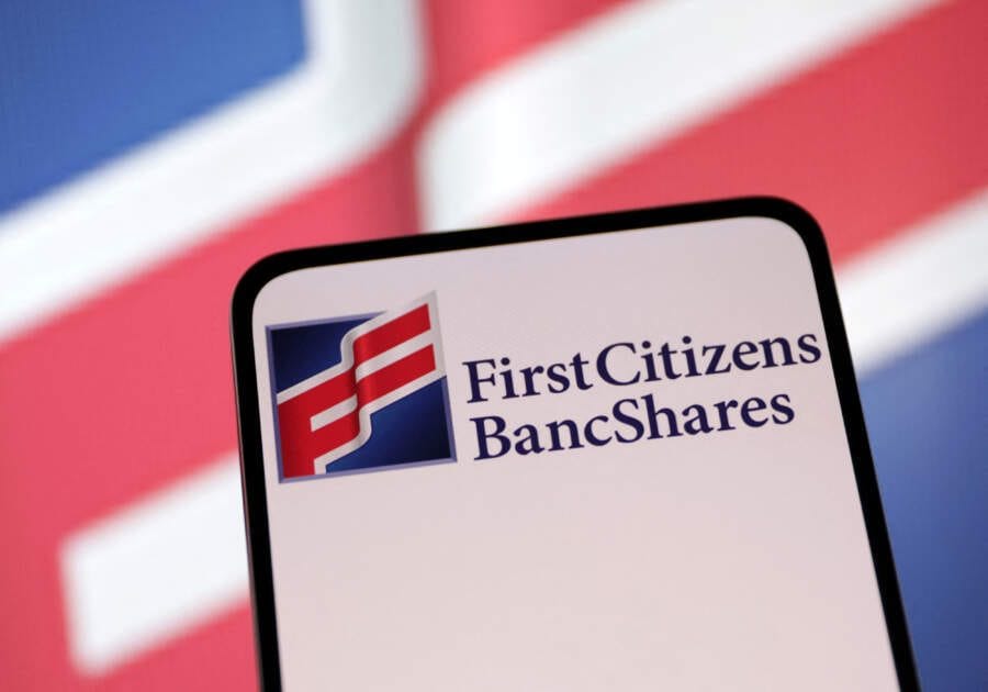 U.S. mid-tier lenders shares rise in Frankfurt after SVB deal