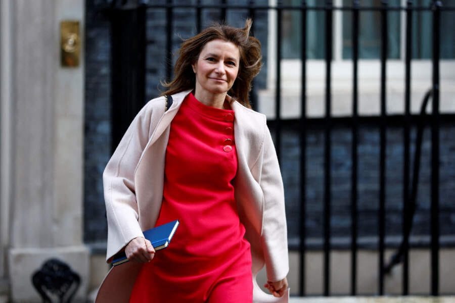 UK broadcasters to stay prominent on smart TVs and speakers