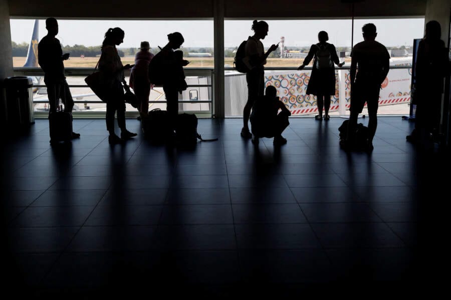 Hungary looking for &#8216;friendly&#8217; co-investor to acquire Budapest Airport