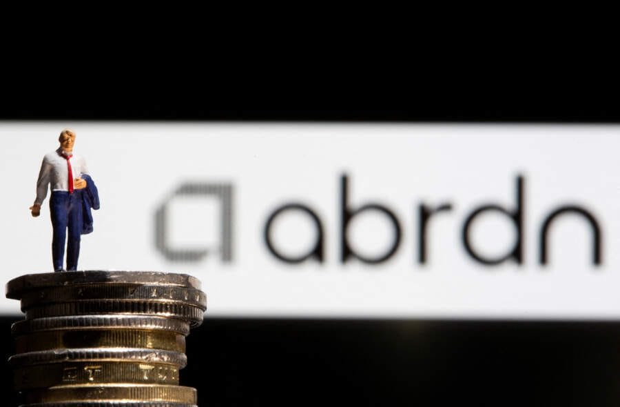 Fund manager abrdn&#8217;s assets hit by market volatility, shares dive