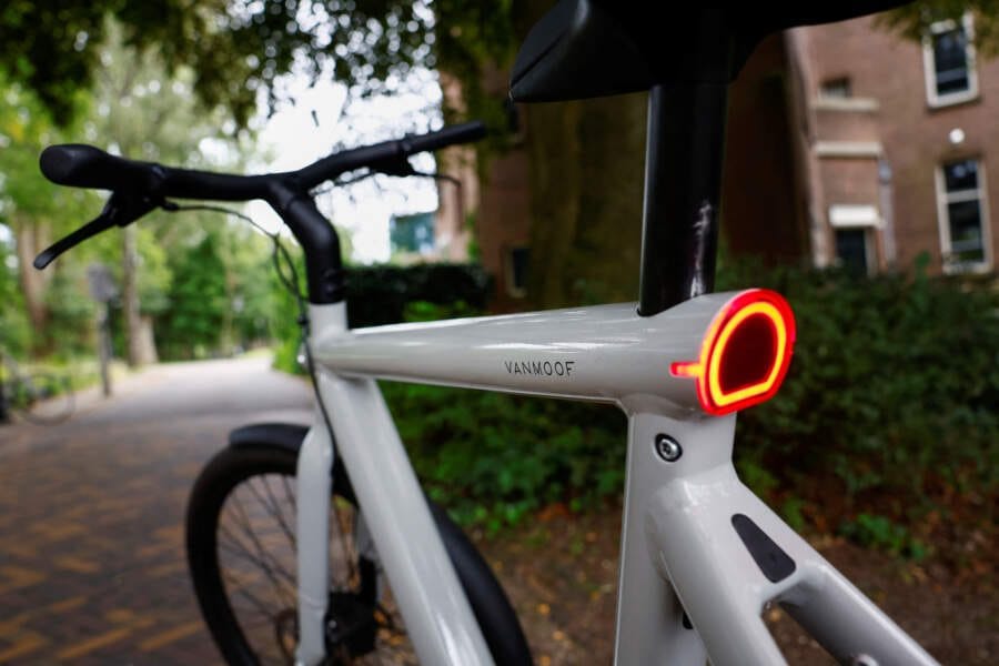 McLaren Applied&#8217;s Lavoie in talks to buy Dutch e-bike maker VanMoof &#8211; source
