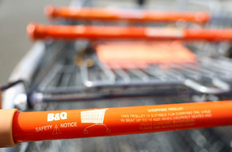 B&#038;Q owner Kingfisher cuts profit forecast as Poland, France drag