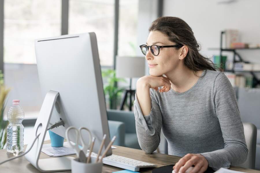 Head of HR reveals 5 ways to work from home like a pro