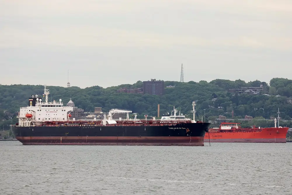Big Oil&#8217;s climate planning not good enough, investor group says