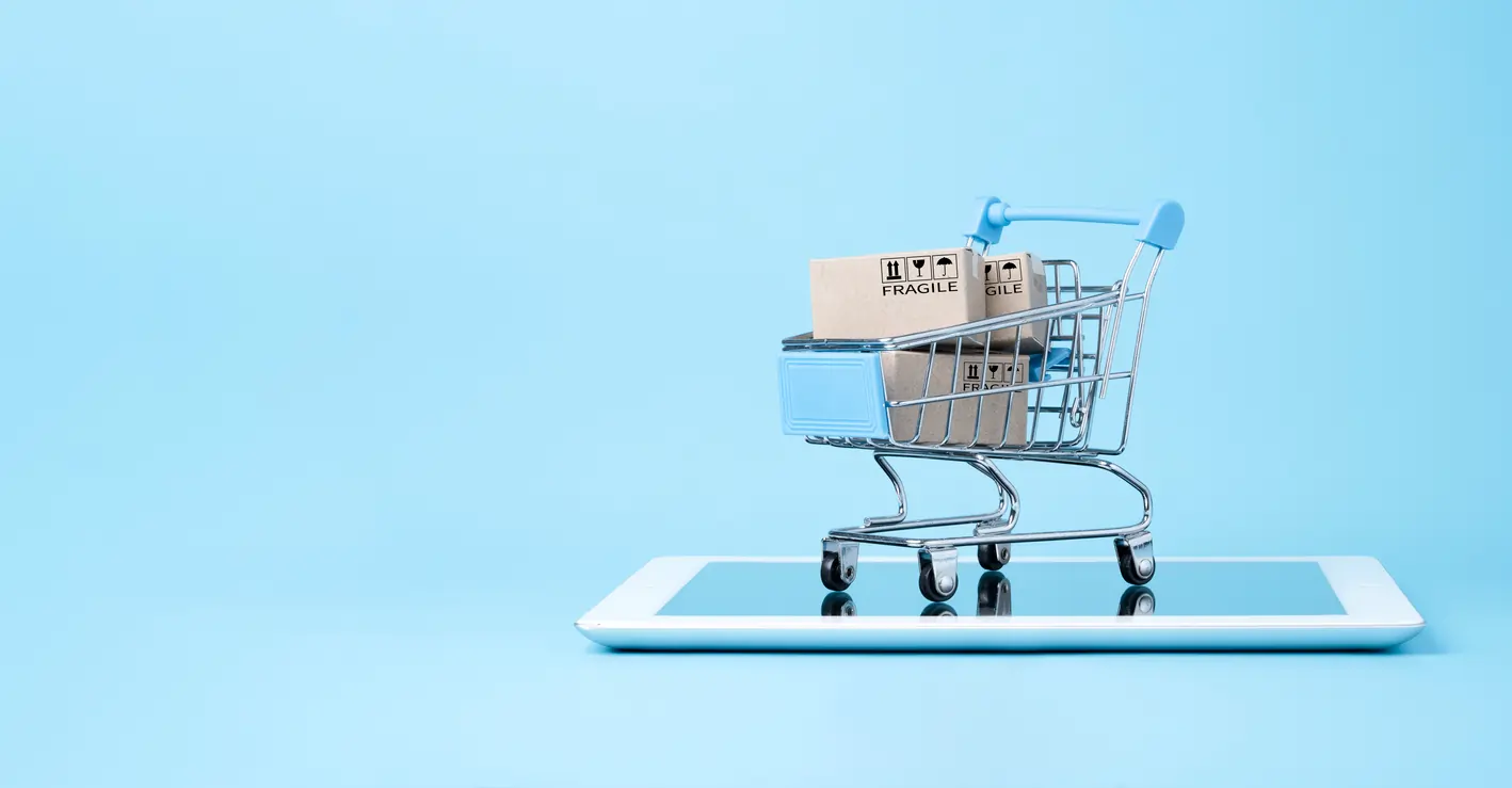 Enhancing Cross-Border E-commerce Through Financial Technology Solutions